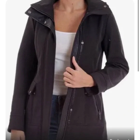 Badgley Mischka Black Paneled Thermotech Jacket - Picture 1 of 16